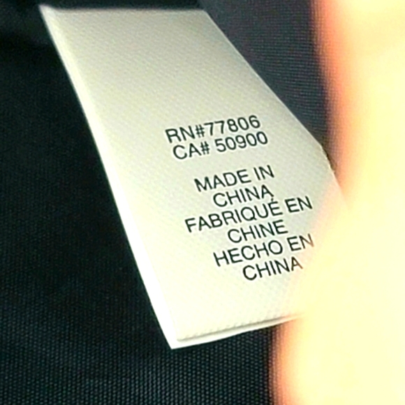 Tommy Hilfiger Women's Crossbody Bucket Bag - Picture 14 of 14